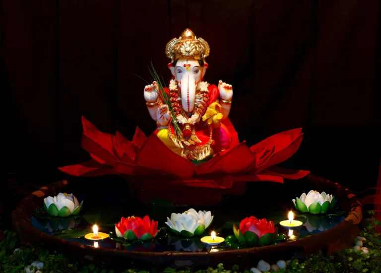 श्री गौरीनंदन की आरती – Gouri Nandan Ki Aarti: Om Jai Gauri Nandan 2024-25