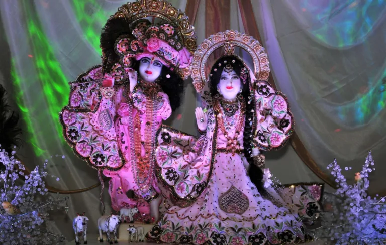 Aarti Kunj Bihari Ki PDF (आरती कुंज बिहारी की)