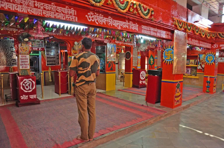 Tanot Mata Mandir Jaisalmer – तनोट माता मंदिर: भारत-पाक सीमा पर स्थित एक आस्था का प्रतीक 2024-25