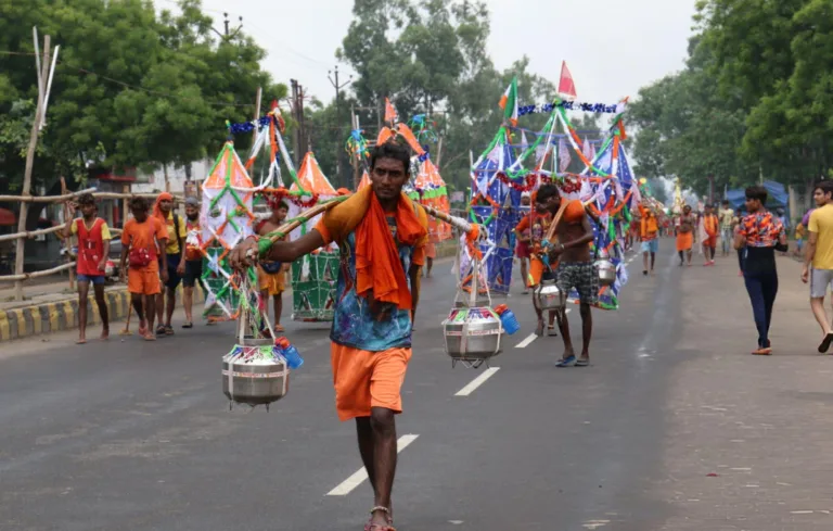 The Kanwar Yatra 2025: Where Devotion Defies Gravity – An Epic Journey into India’s Soul